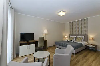Apartment - D&c 4*